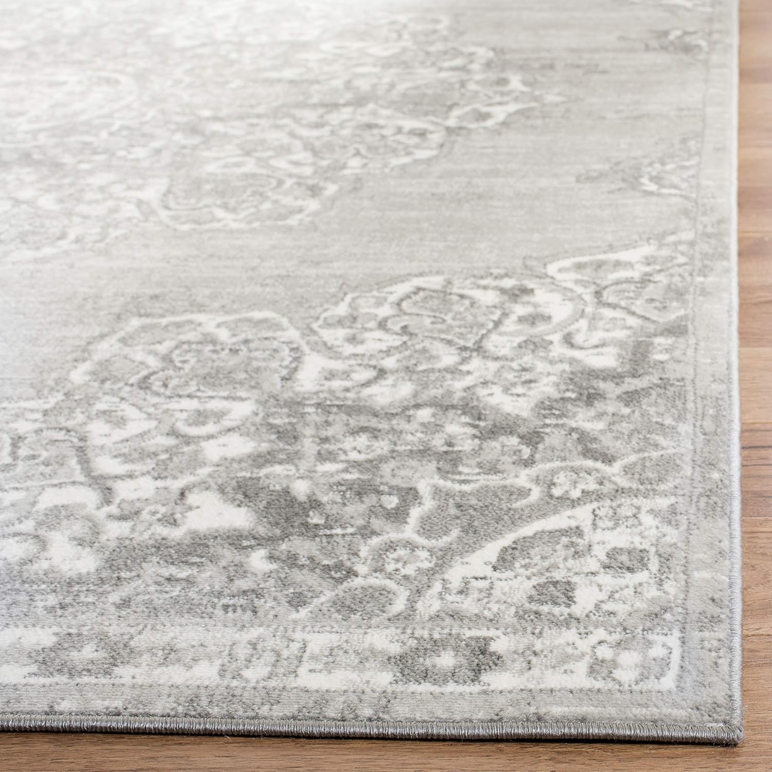 SAFAVIEH Brentwood Collection Area Rug - 5' Square, Grey & Ivory, Medallion Distressed Design, Non-Shedding & Easy Care, Ideal for High Traffic Areas in Living Room, Bedroom (BNT802F)
