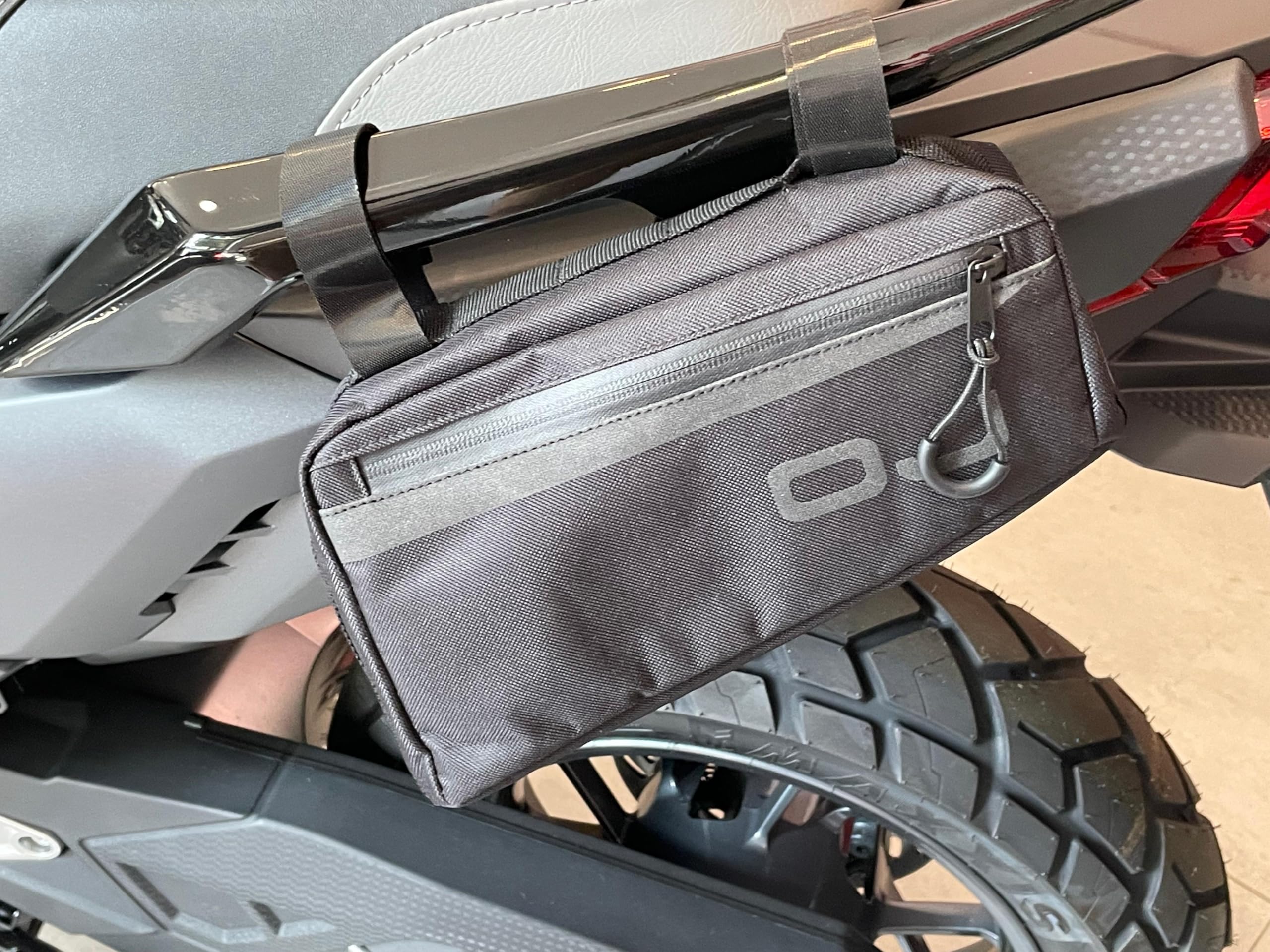 OJ Duel Bag - Alforjas Laterales Blandas para Moto | universales, Resistentes y Ligeras | Montaje sin Marcos rígidos | con Inserciones Reflectantes