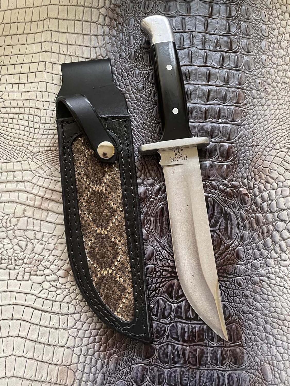 Custom Leather Right Hand Knife Sheath Fits Buck 124, Fixed Blade Knife Holder, Black
