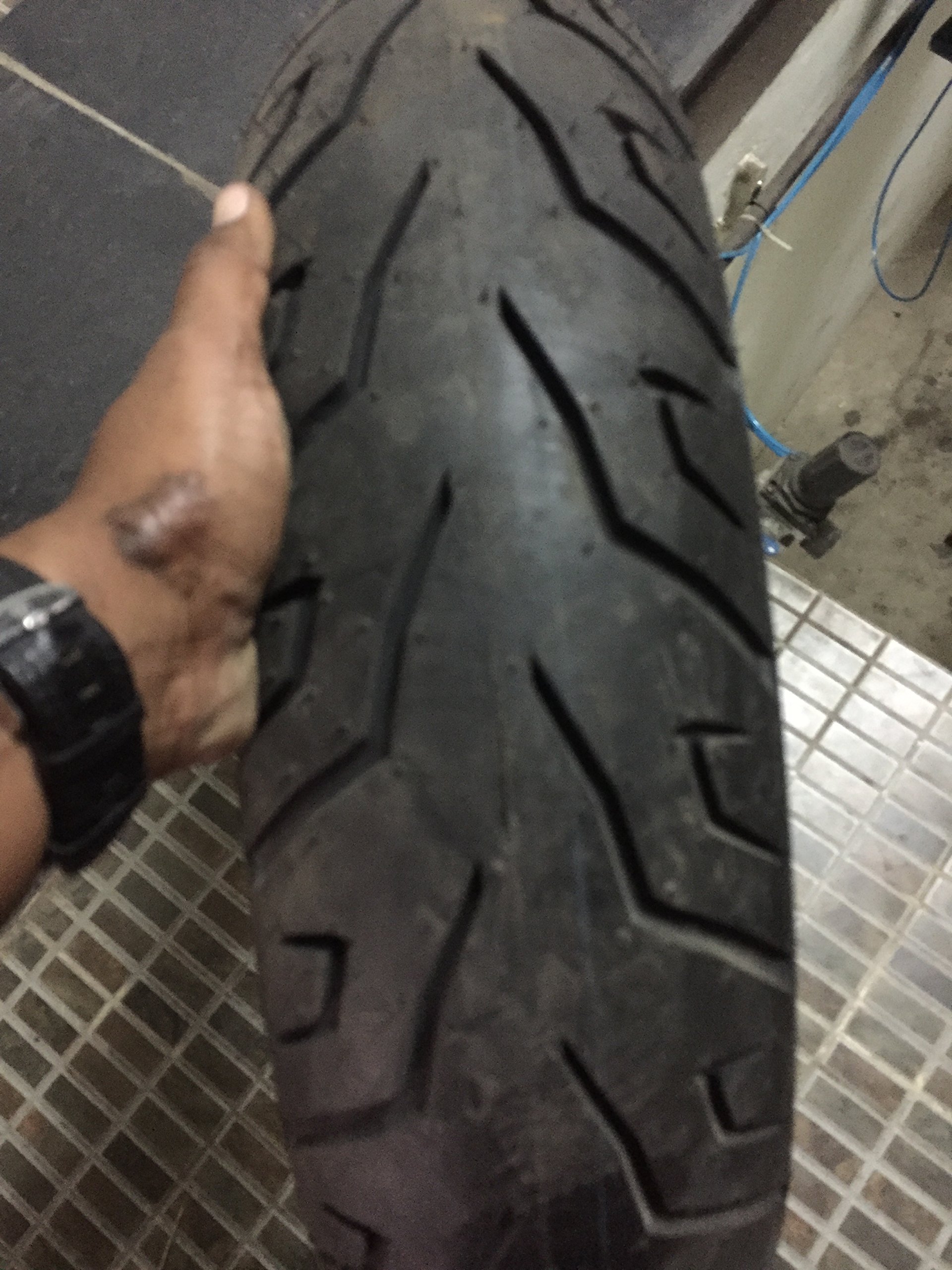 Pirelli Sport Dragon 140/70-17 M/CTL 66H Tubeless Bike Tyre, Rear