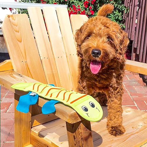 Vista 37 de Outward Hound - Fire Biterz. Juguetes chillones para perro hechos de material para mangueras contra incendio reales Rojo (Red Dragon)