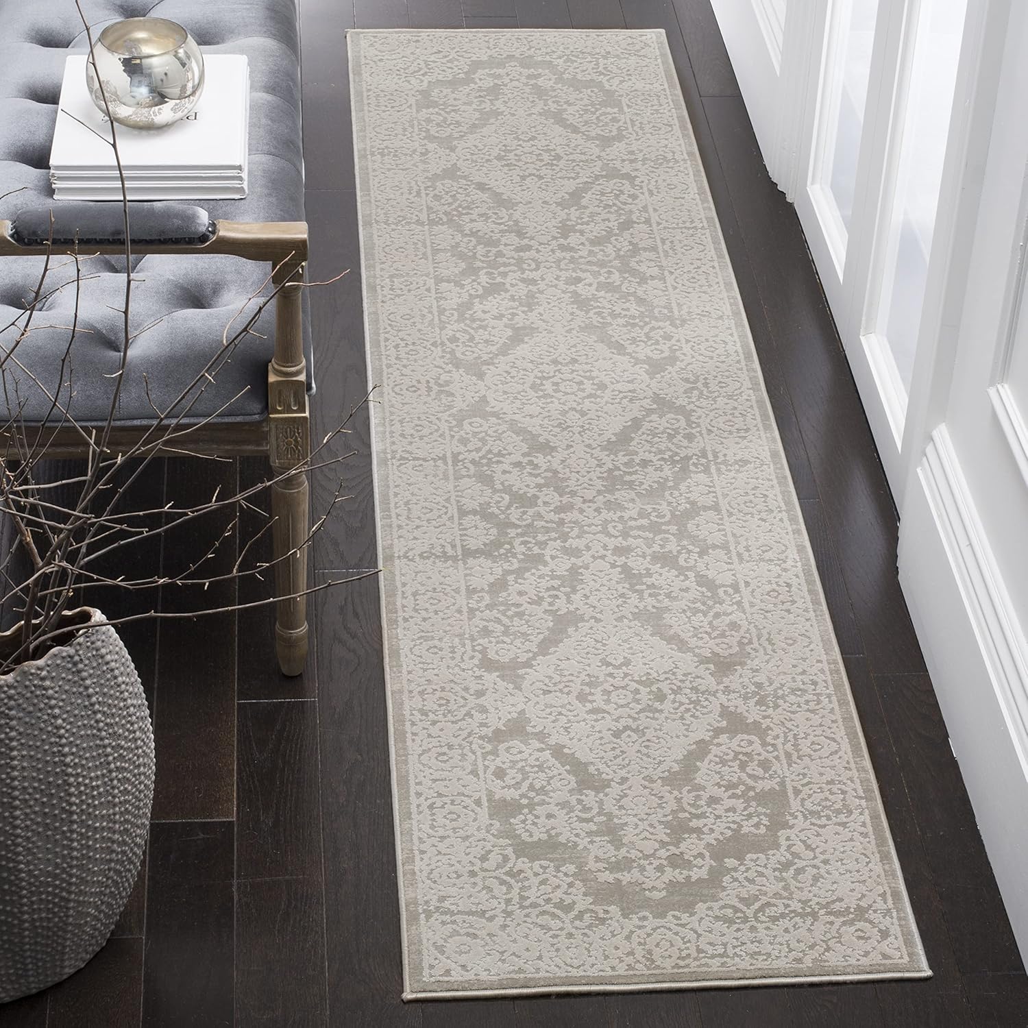 SAFAVIEH Princeton Collection Runner Rug - 2' x 7', Grey & Beige, Vintage Distressed Design, Non-Shedding & Easy Care, Ideal for High Traffic Areas in Living Room, Bedroom (PRN713G)