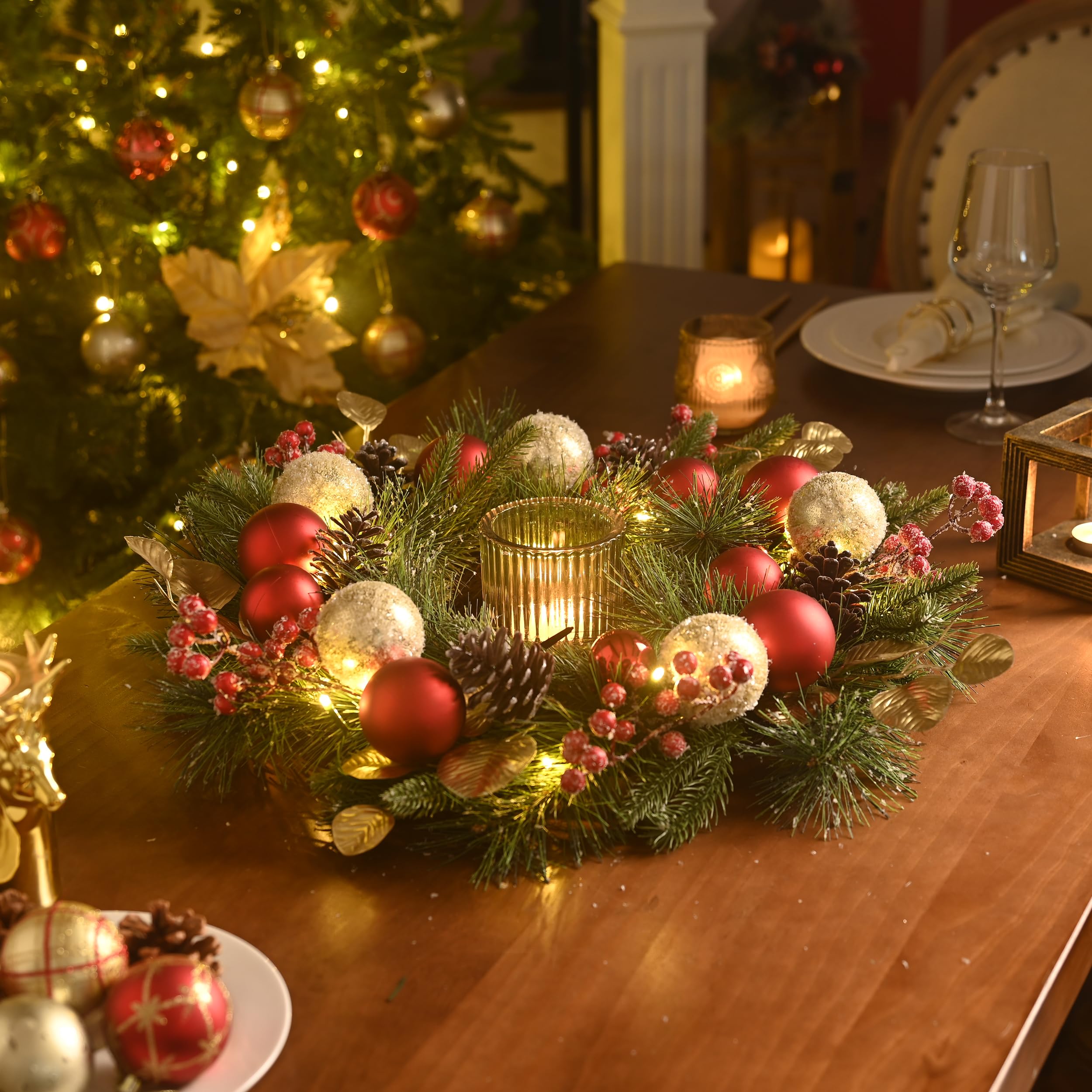 Valery Madelyn Ghirlanda natalizia pre-illuminata per porta d'ingresso con luci, 50 cm, grande ghirlanda di Chritsmas con bacche di pino rosse palline di Natale per camino, finestra, tavolo esterno