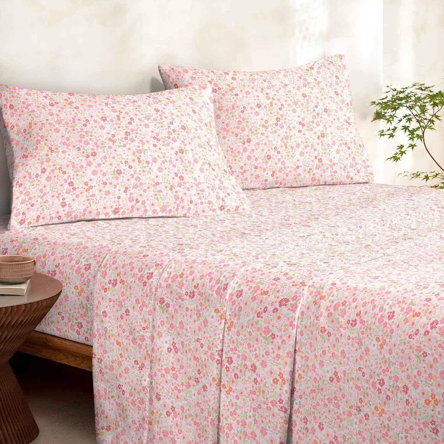 Wake In Cloud - Floral Bed Sheets, 4-Piece Sheet Set, Shabby Chic Flower Pattern Printed Country Coquette Cottage Aesthetic Bedding, Deep Pocket, Pink, Queen Size - Image 2