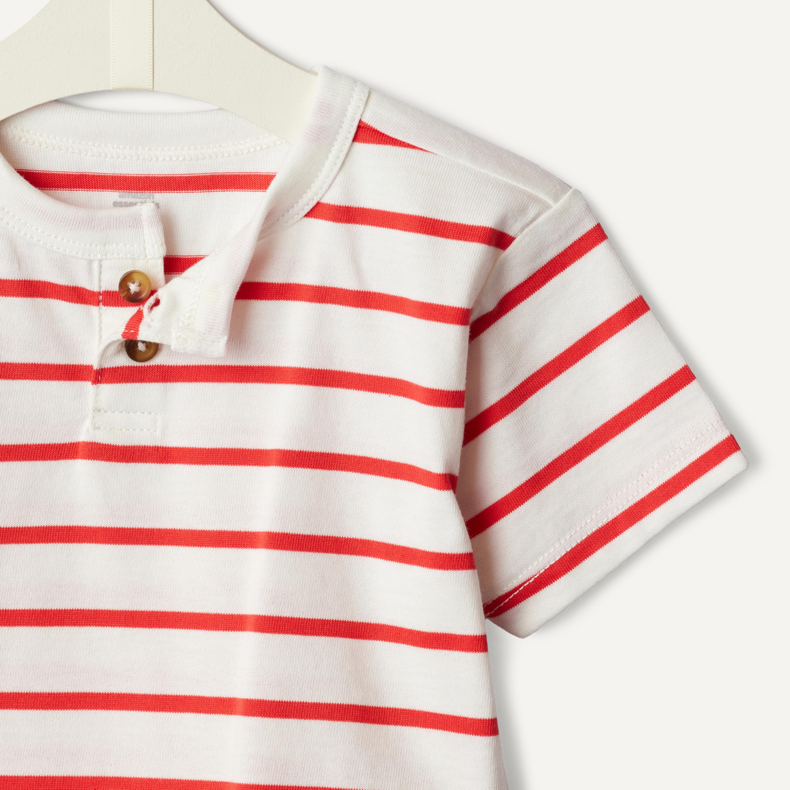 Amazon Essentials x Sofia Grainge Baby - Jungen Kurzärmelige T-Shirts aus Baumwolle mit Rundhalsausschnitt, 2er-Pack