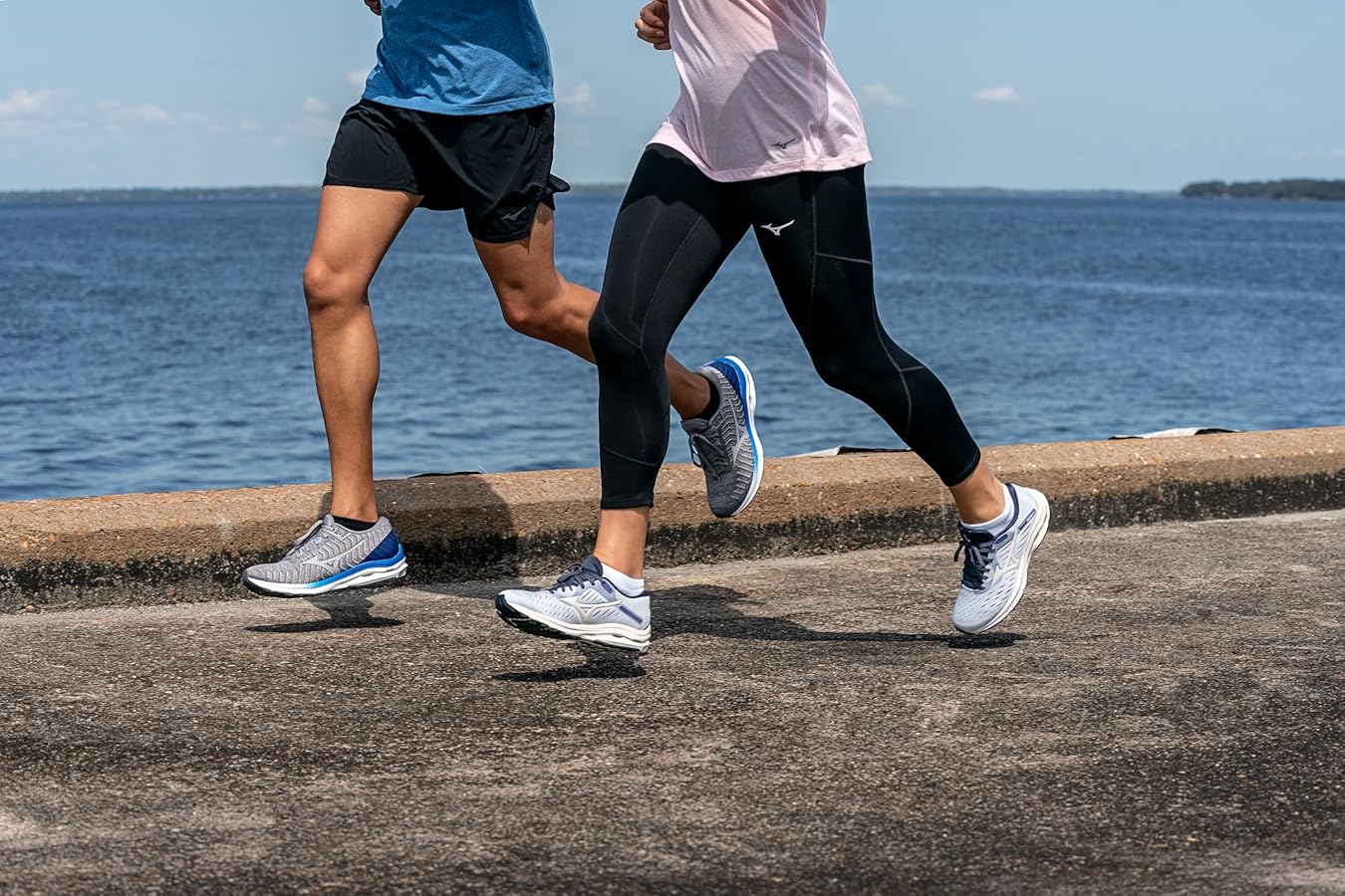 Amazon.com | Mizuno Women's Wave Rider 24, Arctic Ice/Snow