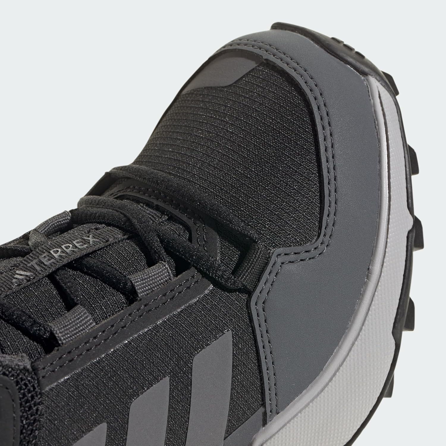 adidas Unisex-Child Terrex Ax Endless Ripstop Mid Kids (Little Kid/Big Kid)