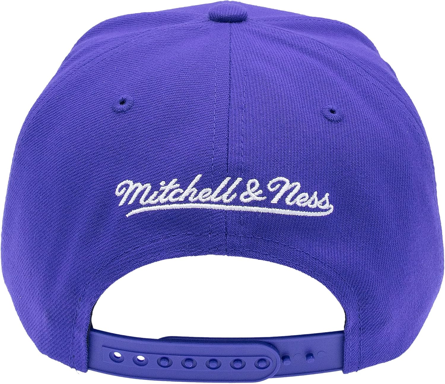 Mitchell & Ness Chicago Bulls 6X NBA Finals Championship Snapback Cap, Adjustable Hat Black Red - Image 4