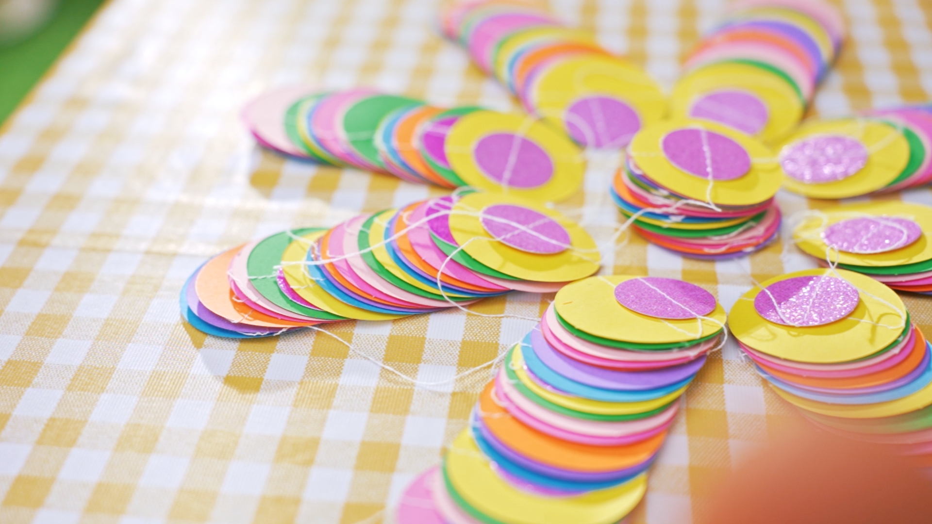 Amazon.com: Outus 5 Pieces Colorful Circle Garland Banner Hanging 
