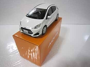 【希少】AQUA X-URBAN カラーサンプル　非売品 ミニカー 1/43 91M21d0BVKL._AC_UF350,