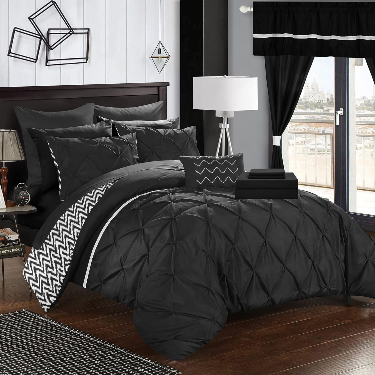 Chic Home CS0585-AN Jacksonville Chevron Pattern Bedding Set, Queen, Black