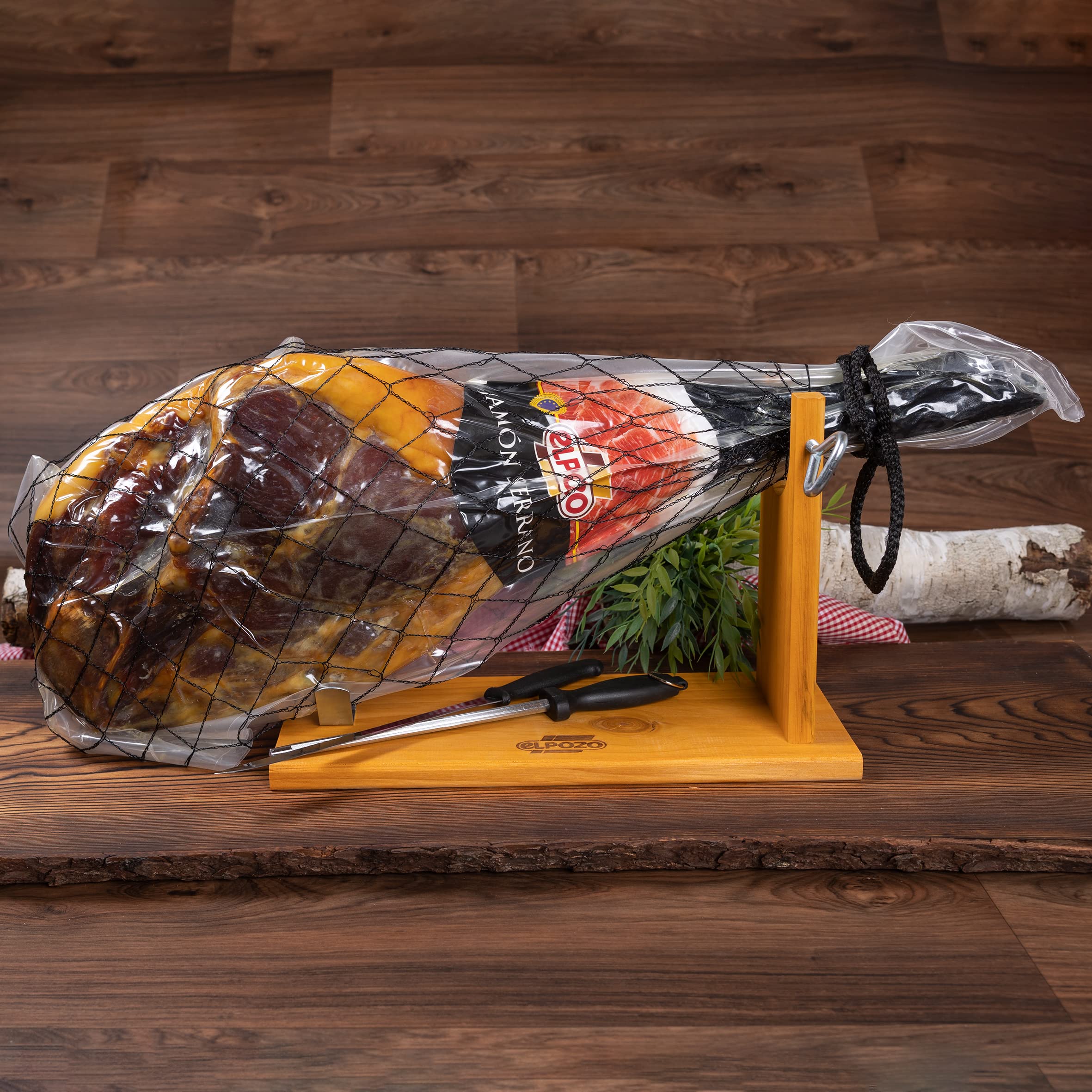 WURSTBARON® spanischer Serrano Schinken am Knochen, traditionell luftgetrocknet und gereift, inkl. Schinkenständer und Messerset, hochwertige Qualität, 7,25 kg