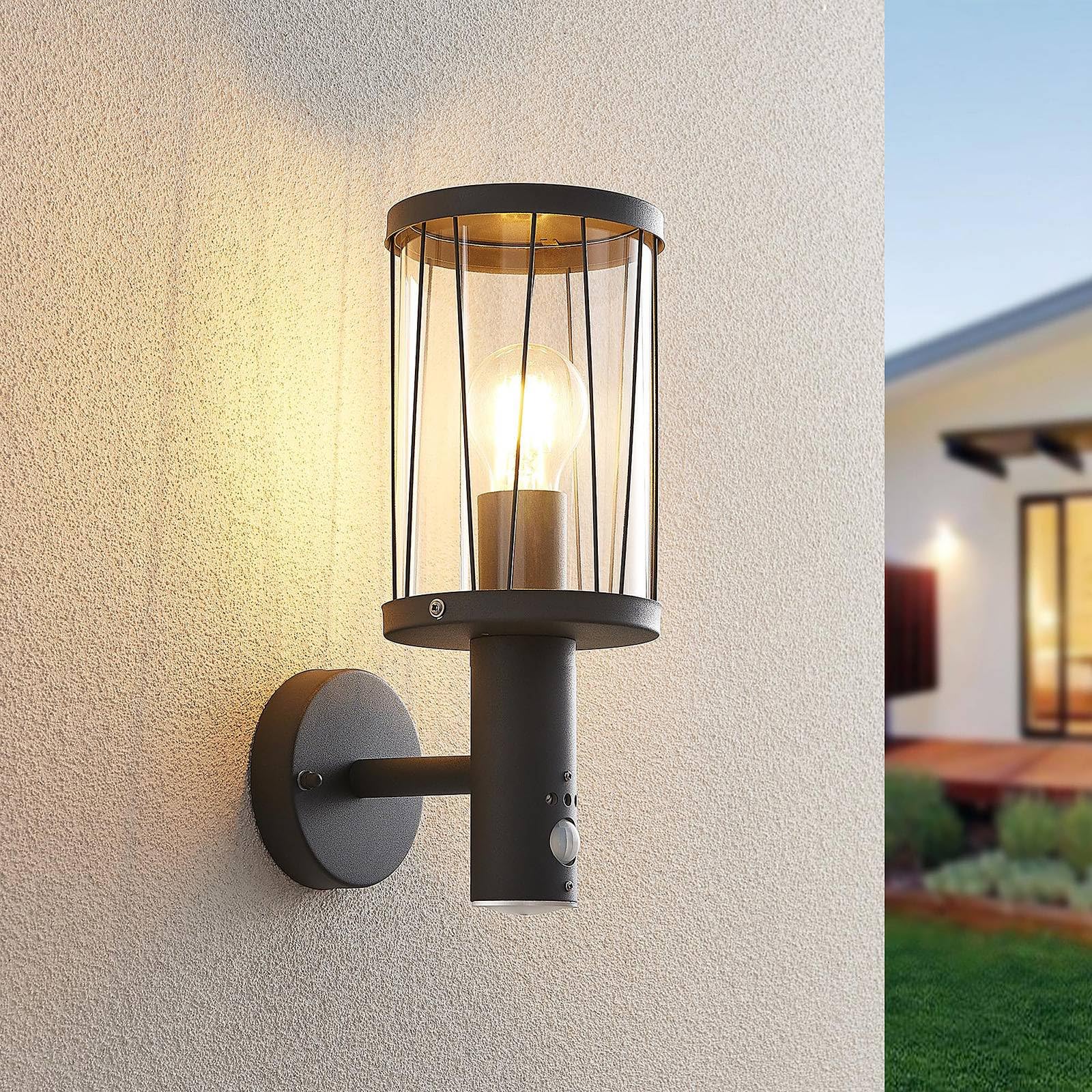Lindby Applique extérieure Yonan (Moderne) en Noir Inox (1 lampe,à E27), pour mur extérieur/façade de maison terrasse und balcon