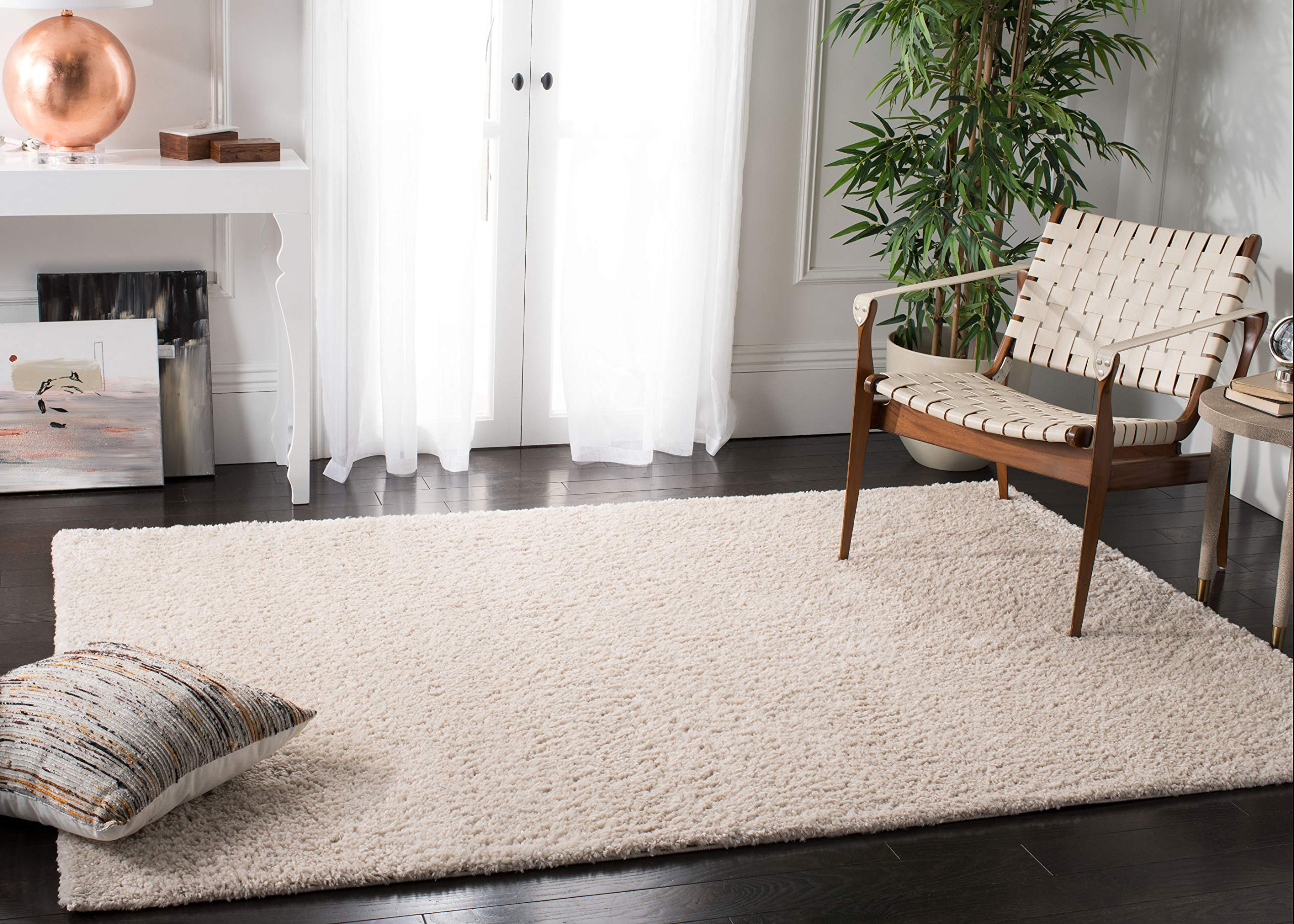 Safavieh Shag Rug for Living Room Dining Room, Bedroom - August Shag Collection, Short Pile, in Beige, 162 X 159 cm - Image 4