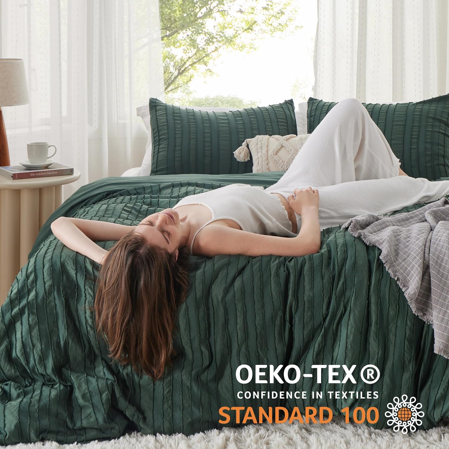 Bedsure Luxury Duvet Cover Queen Size - Striped Tufted Boho Bedding Set, Shabby Chic Home Bedding (90"x90") with 2 Pillowcases for All Season, Forest Green，Comforter Not Included