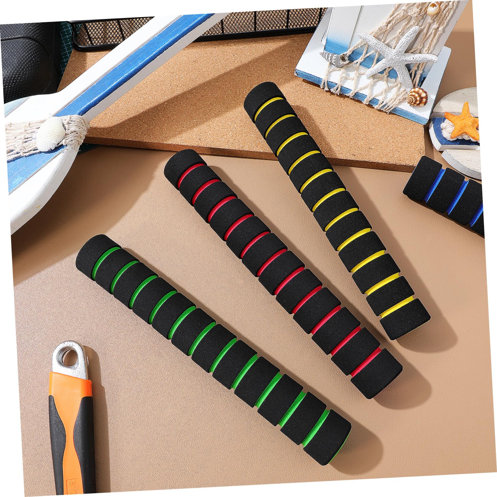 4 paia Grip in Spugna Antiscivolo per Pagaie Kayak Manicotti Comfort Ergonomici Rosso Blu Verde Giallo Adatti Mano Destra e per Maggiore Stabilità e Prevenzione Vesciche
