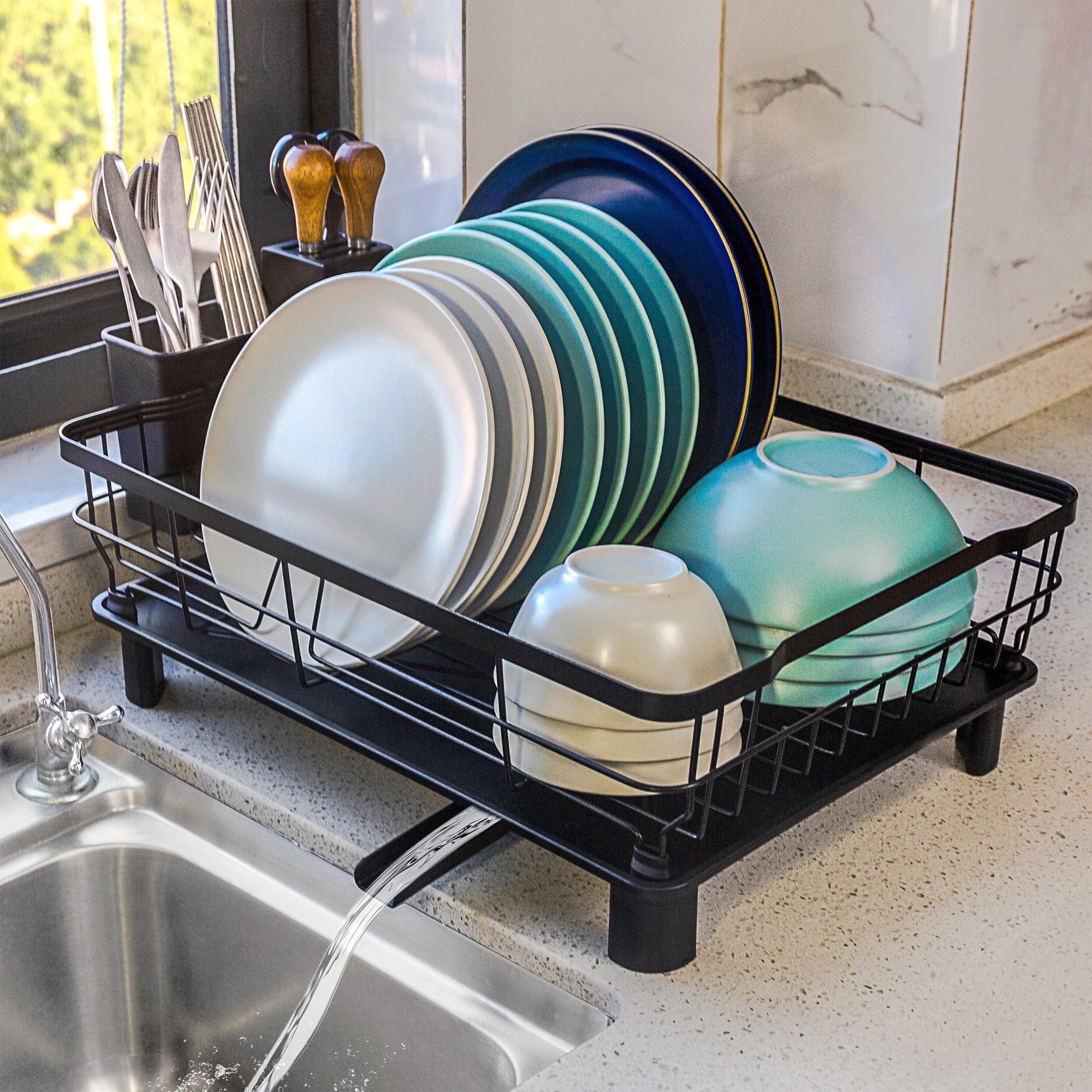 Dish Drying Rack, Space-Saving Dish Drainer with Drainboard and Swivel Spout for Kitchen Countertop, Dish Rack,Dish Racks with Removable Utensil Holder for Dishes,Bowls. (1t-Black)