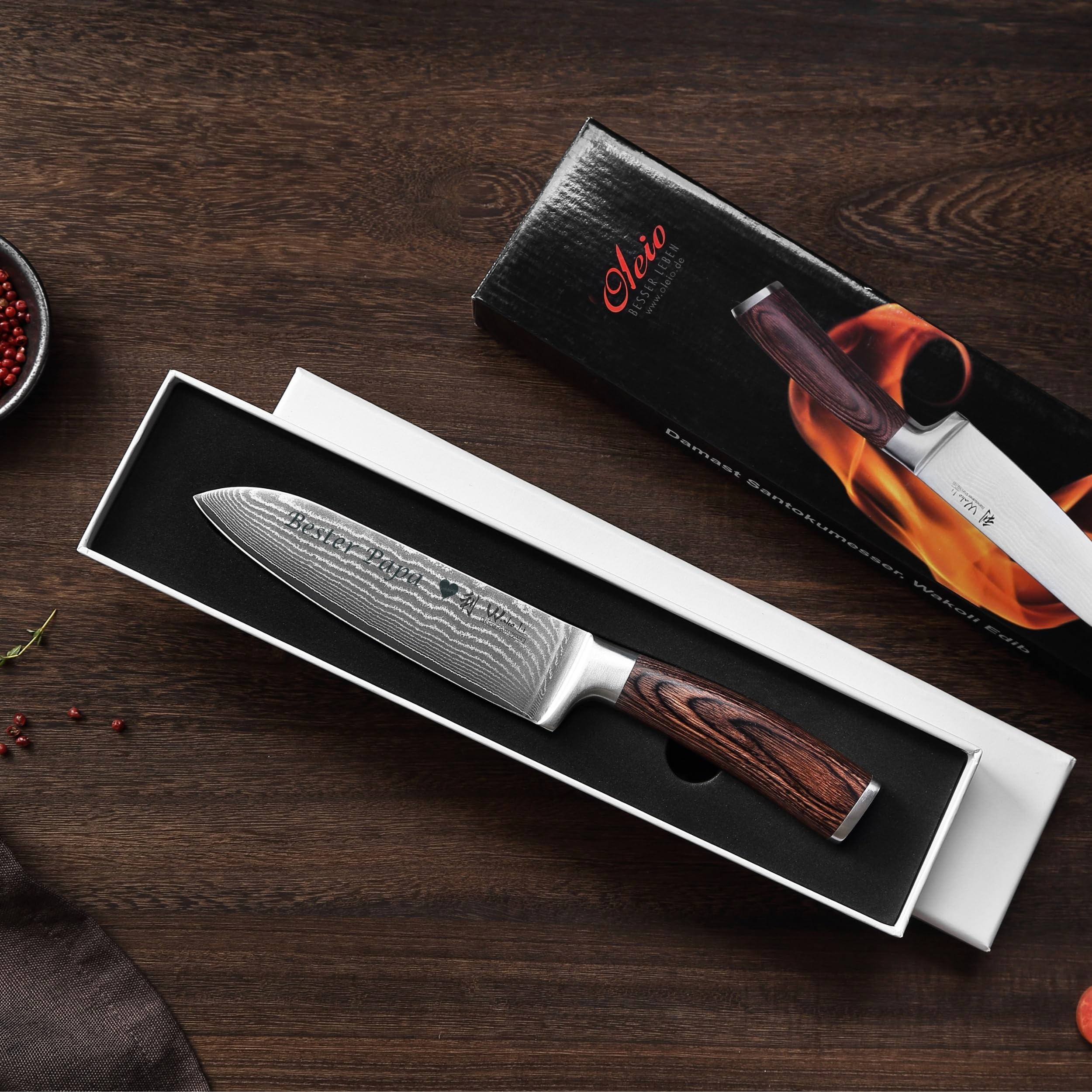 Wakoli EDIB Damastmesser Santoku mit Gravur – Personalisiertes Messer, 17 cm Klinge aus 67 Lagen Damaststahl (VG10-Kern), Pakkaholzgriff – Scharfes Küchenmesser Geschenk, Geschenkverpackung