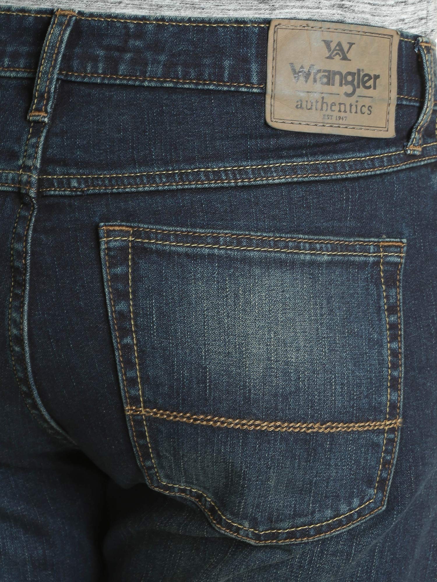 Wrangler Authentics Herren Relaxed Fit Boot Cut De Corte/Holgadon Jeans