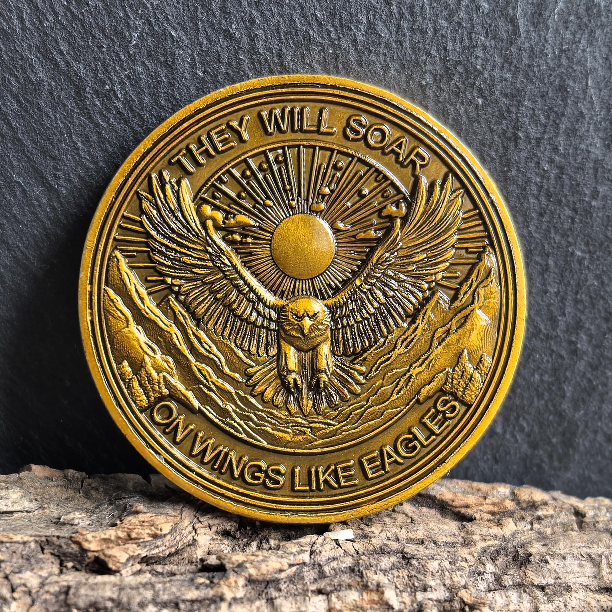 Faith Coins Isaiah 40:31 Challenge Coin - Soar On Wings Like Eagles  Inspirational Gift Soaring Eagle