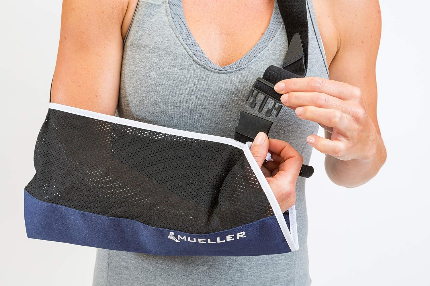 Mueller Sports Medicine Adjustable Arm Sling - Comfortable Support for Left or Right Shoulder and Arm Injury, For Men and Women, Blue, One Size Fits Most