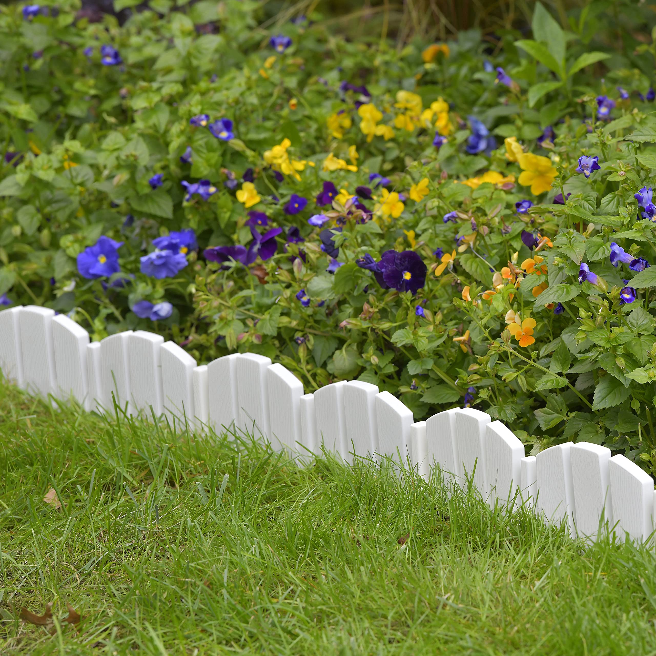 EasyFlex NoDig Landscape Edging with Anchoring Spikes, 4.5 in. Tall