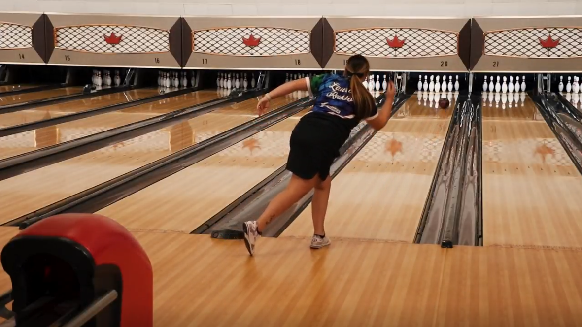 Amazon.com : Hammer Black Widow 3.0 Bowling Ball 12lbs : Sports