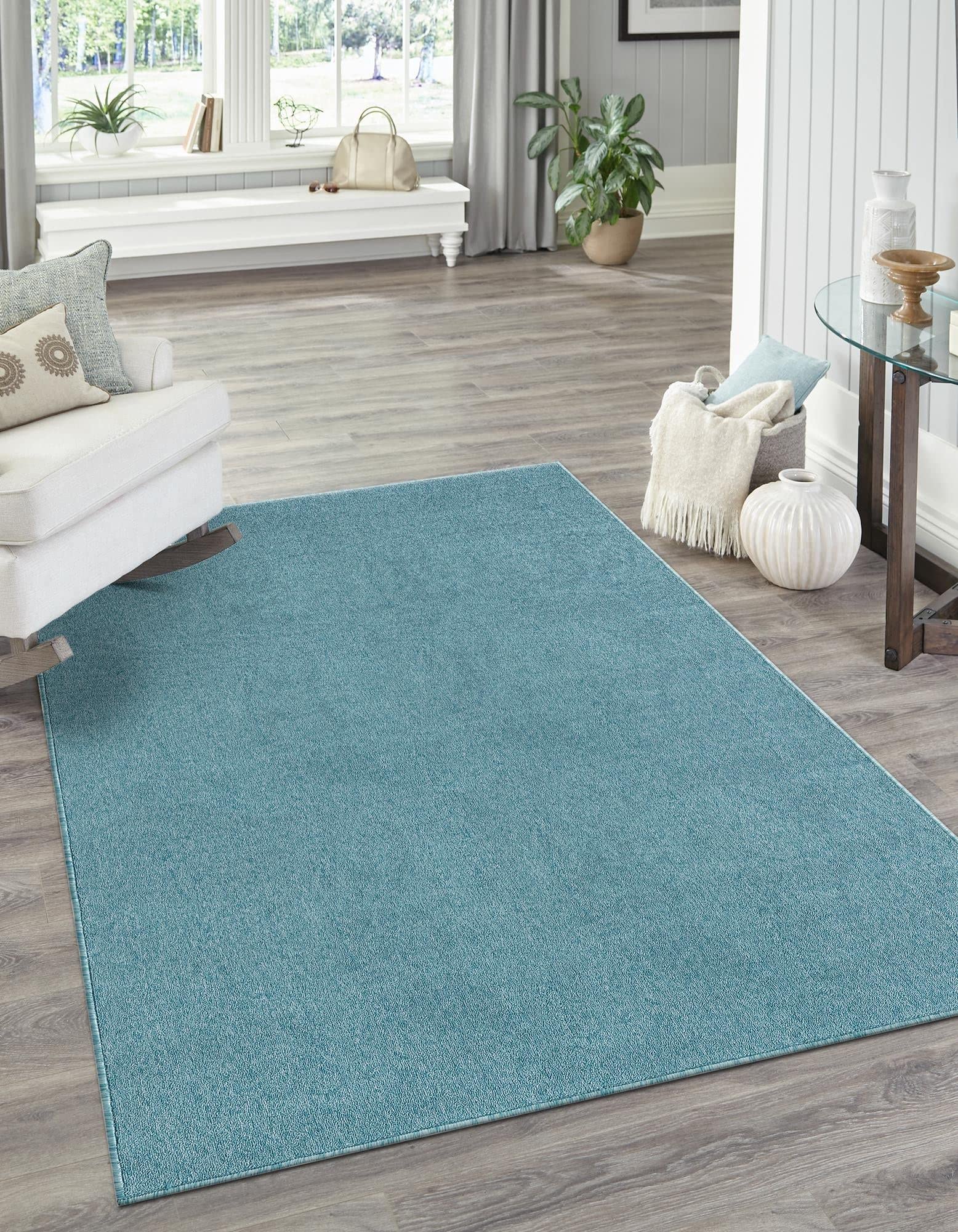 Rugs.com Everyday Solid Collection Rug – 8' x 11' Aquamarine Blue Medium Rug Perfect for Living Rooms, Large Dining Rooms, Open Floorplans