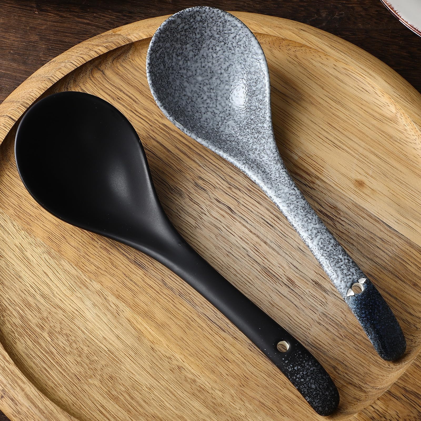 TOYANDONA 2 Cucharas Soperas de Cerámica Estilo Japonés, Mango Largo, Cómodas de Sostener, para Cocina y Restaurantes, Servir Sopa y Pasta