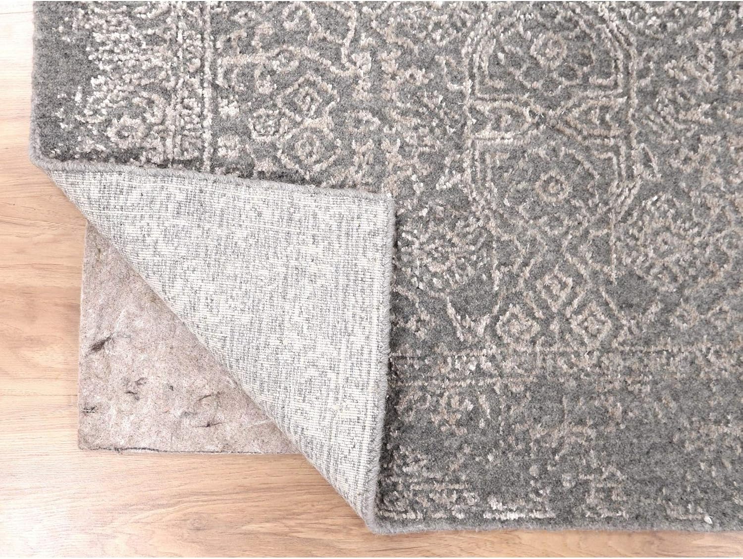 Gray Fine Jacquard Hand Loomed Runner Wool and Art Silk Oriental Rug(2'5"X12'2")