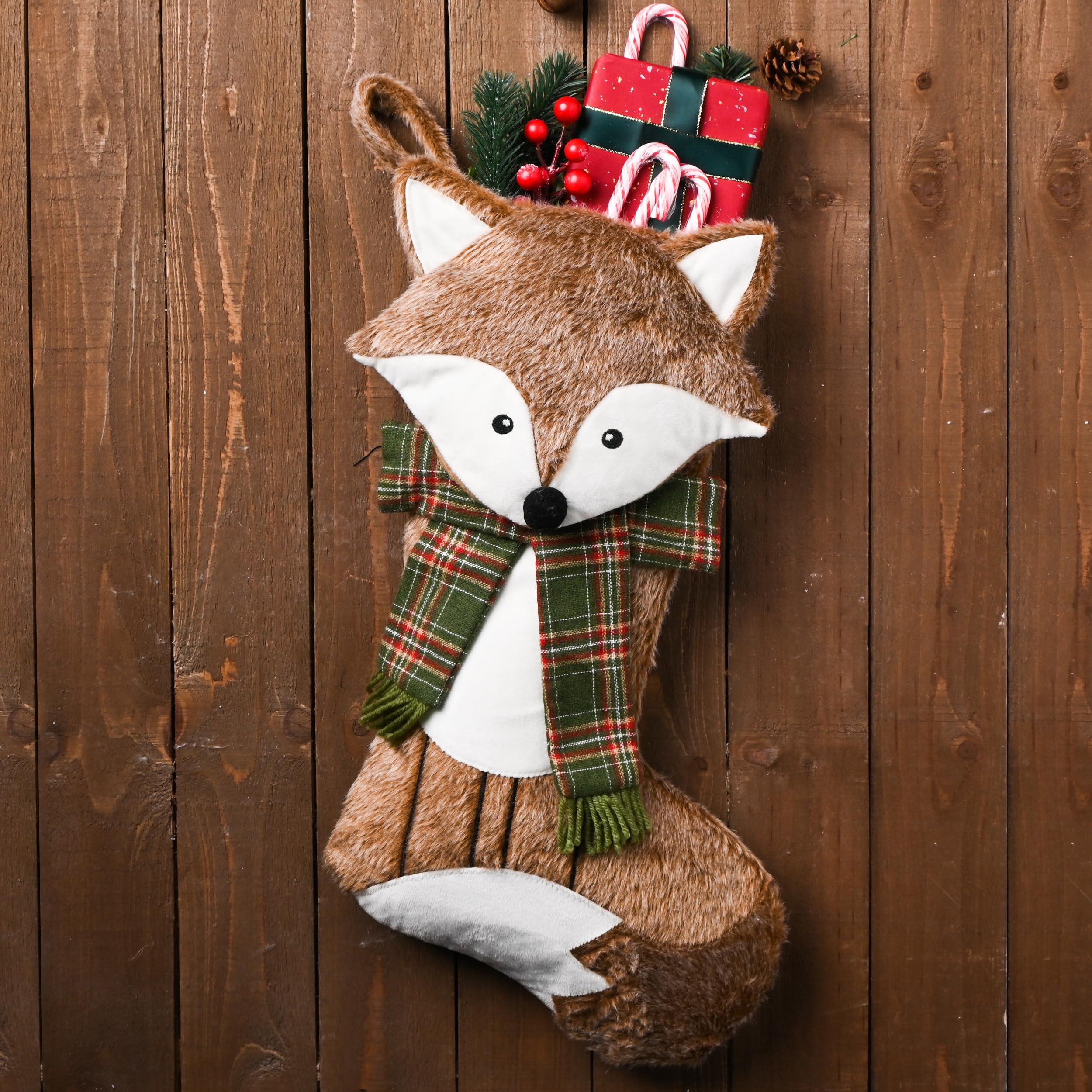 Valery Madelyn Chaussette de Noël en forme de renard de 53,3 cm, mignonne en peluche personnalisée à suspendre pour cheminée, animal domestique, décorations de Noël et cadeaux de Noël