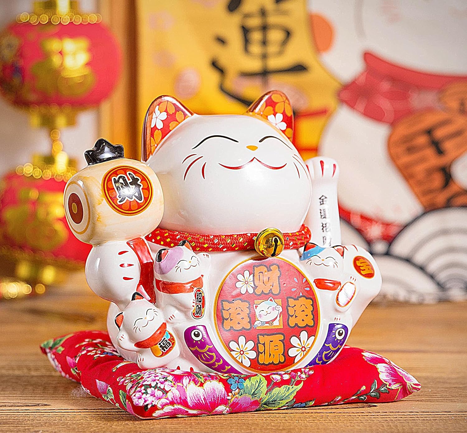 Mose Cafolo Large Ceramic Maneki Neko Beckoning Lucky Money Cat Waving Arm Good Feng Shui Fortune Happy Smiling Cat Figure 招財貓-財源滾滾（Abundant Wealth）