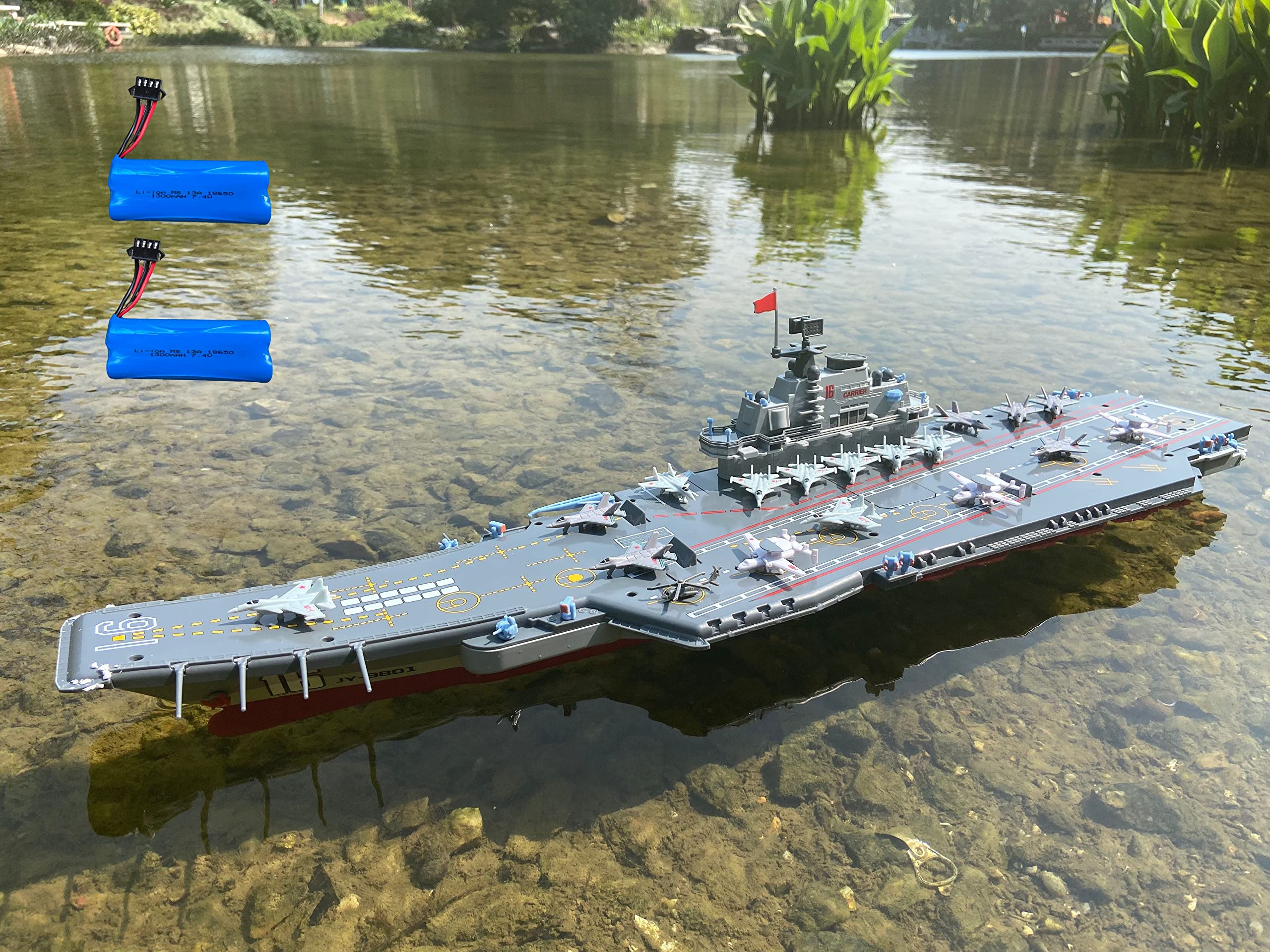 Amazon.co.jp: 空母大型68 CMリモコン両用攻撃艦大型模擬軍艦模型