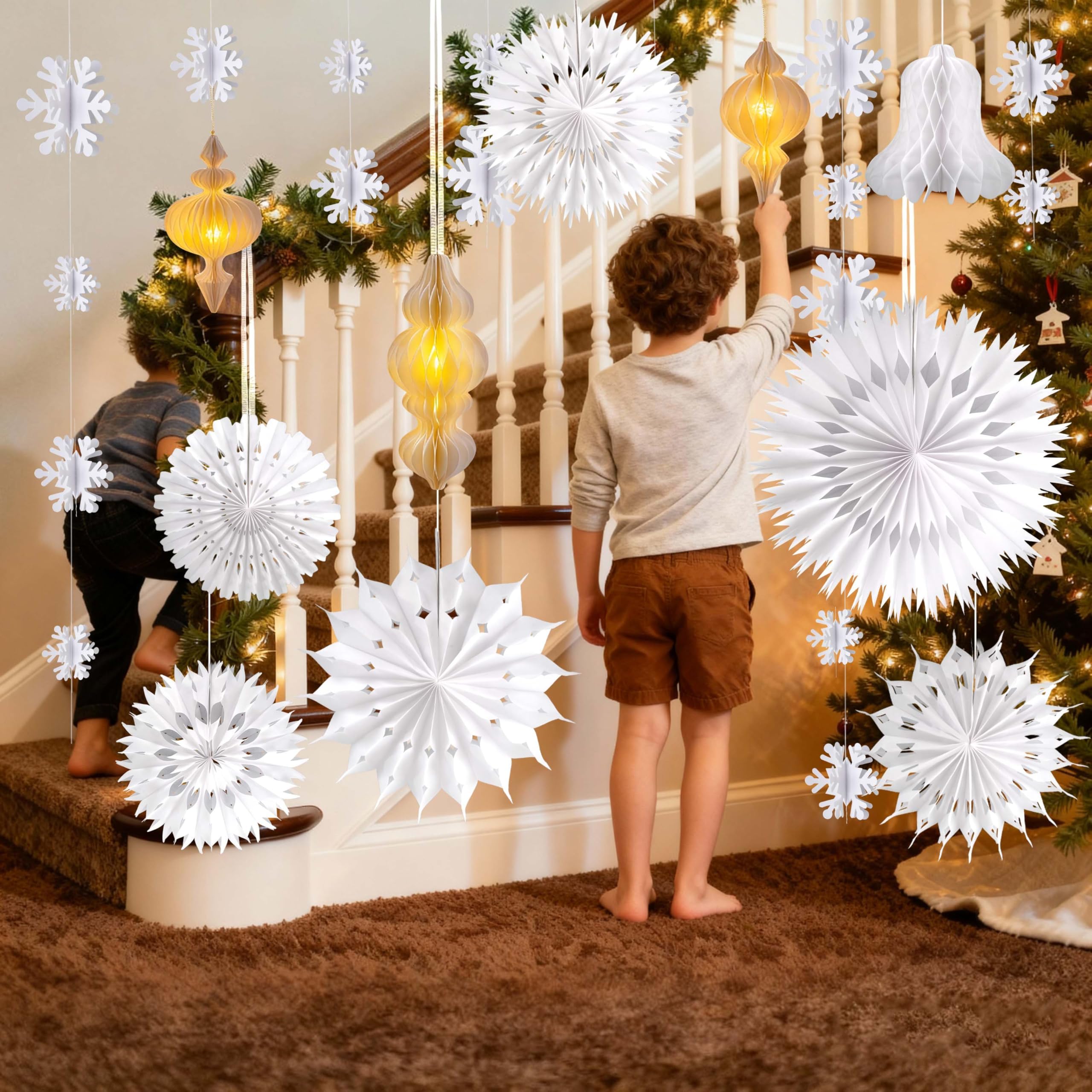 Ensemble de décorations de Noël blanches à suspendre en papier 3D en nid d'abeille, lanternes décoratives en nid d'abeille avec lumières, guirlandes d'éventails en papier pour sapin de Noël