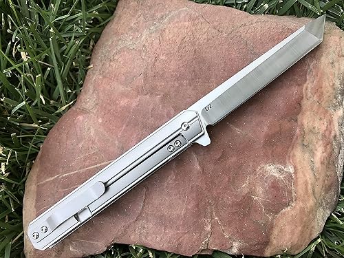 Miniatura 3 de TACTICAL GEARZ Cuchillo de bolsillo EDC de titanio prémium. Mango de titanio sólido Tc4. Hoja Tanto de acero D2! Incluye funda! Seren (platino)