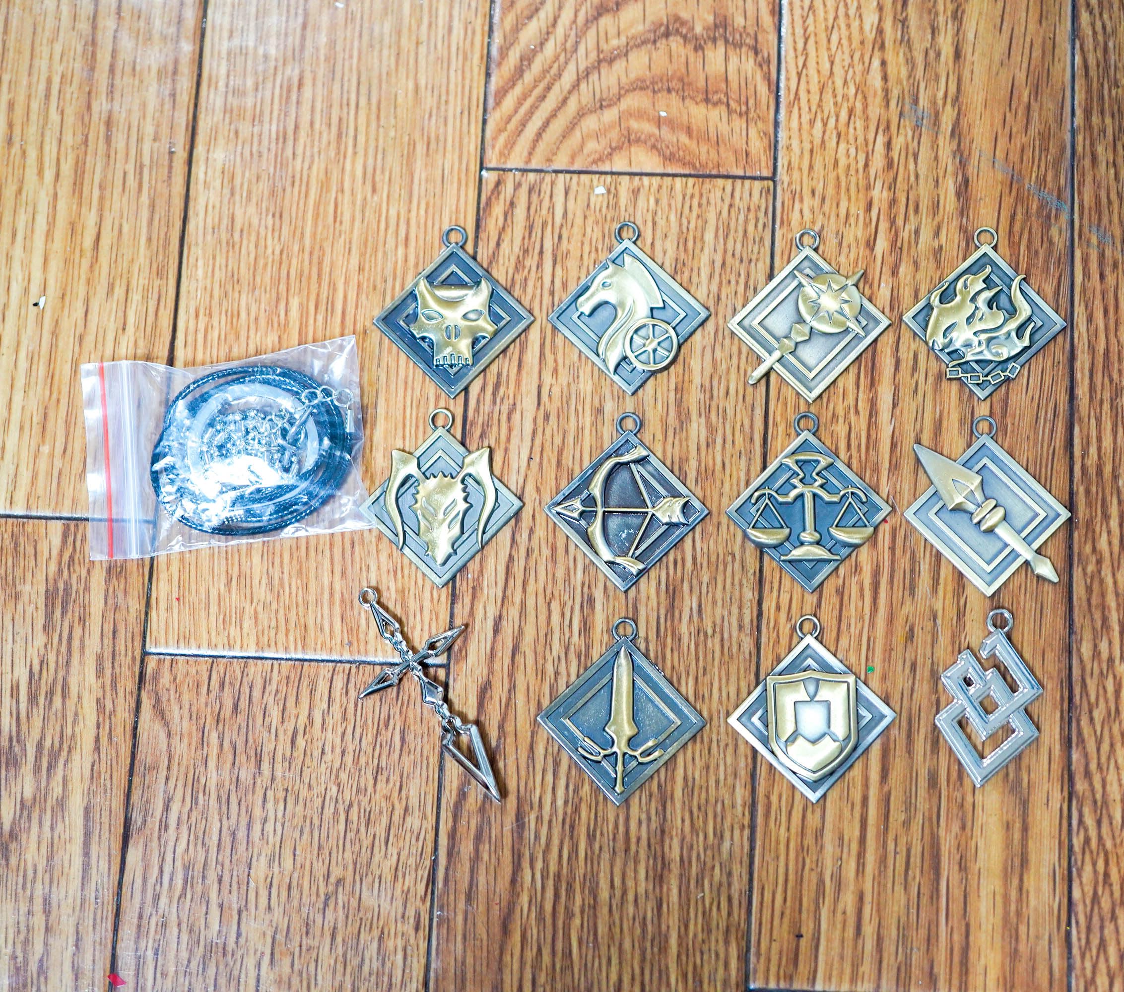 Amazon.co.jp: キーホルダーセット fate zero セイバー ランサー