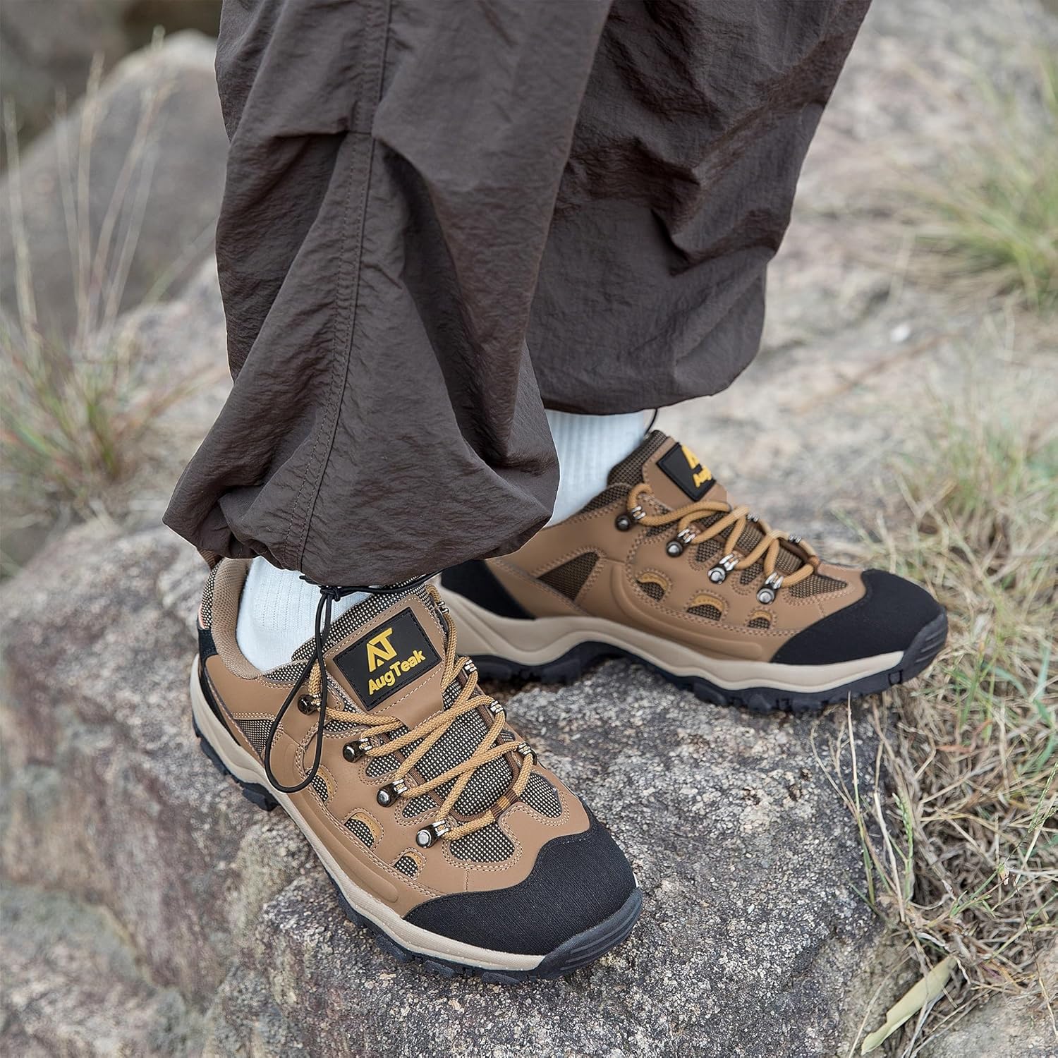 Men's Hiking Shoes Waterproof Lightweight Leather Trekking Trails Work Shoes Comfortable Non-Slip Low Top Outdoor Camping Walking Sneakers