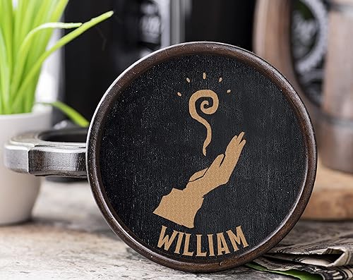 Miniatura 4 de Taza de cerveza DnD Wizard. Jarra de madera D&D. Taza de cerveza de madera con tapa. Regalo personalizado para él. Jarro de cerveza personalizado.