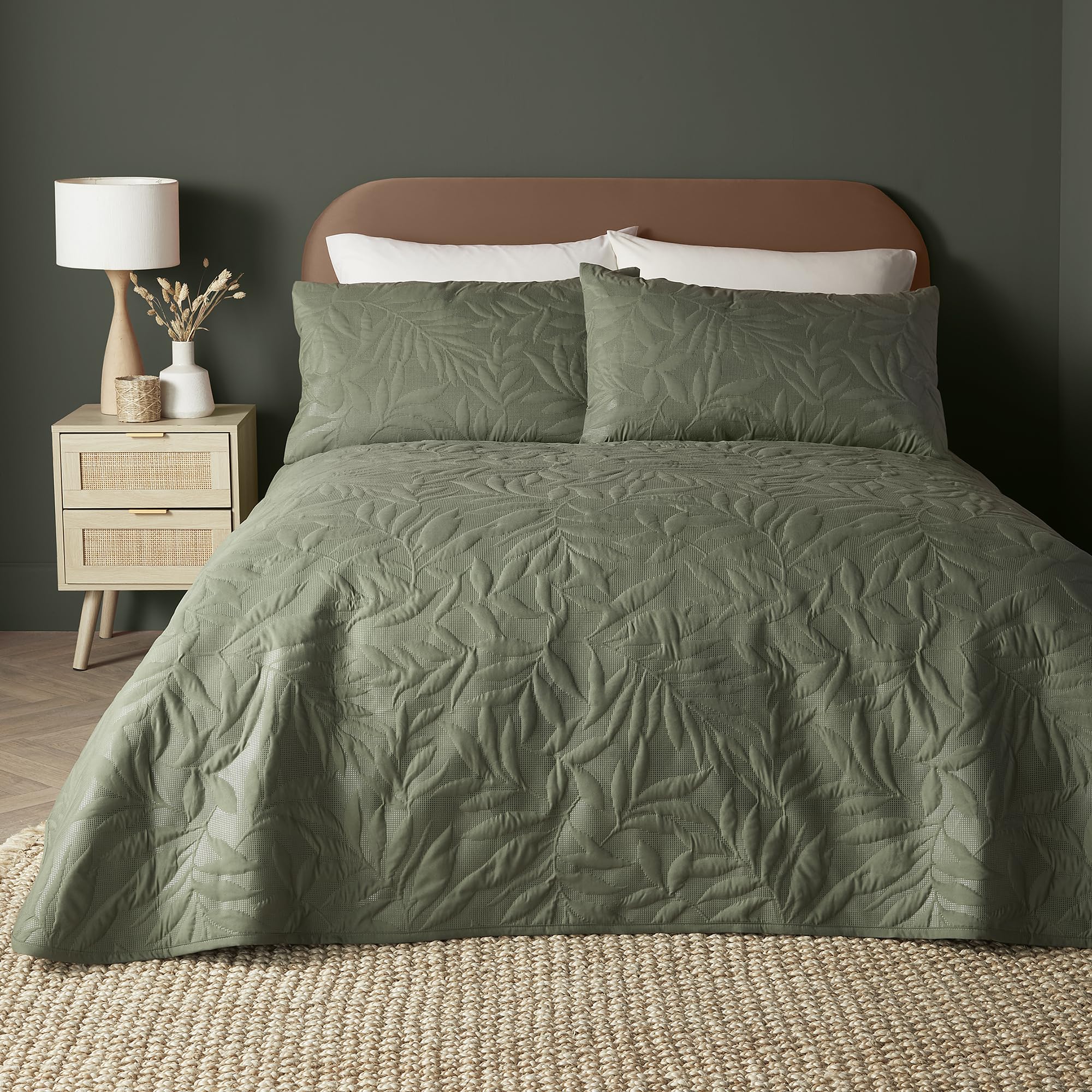 Serene - Khaki Green Leaf Embossed Duvet Cover - Double Bedding Size (200 x 200cm) - Soft Touch - Leaf/Leaves Embroidery Duvet Cover in Khaki Green - Luxury Bedding Set - Luana Collection