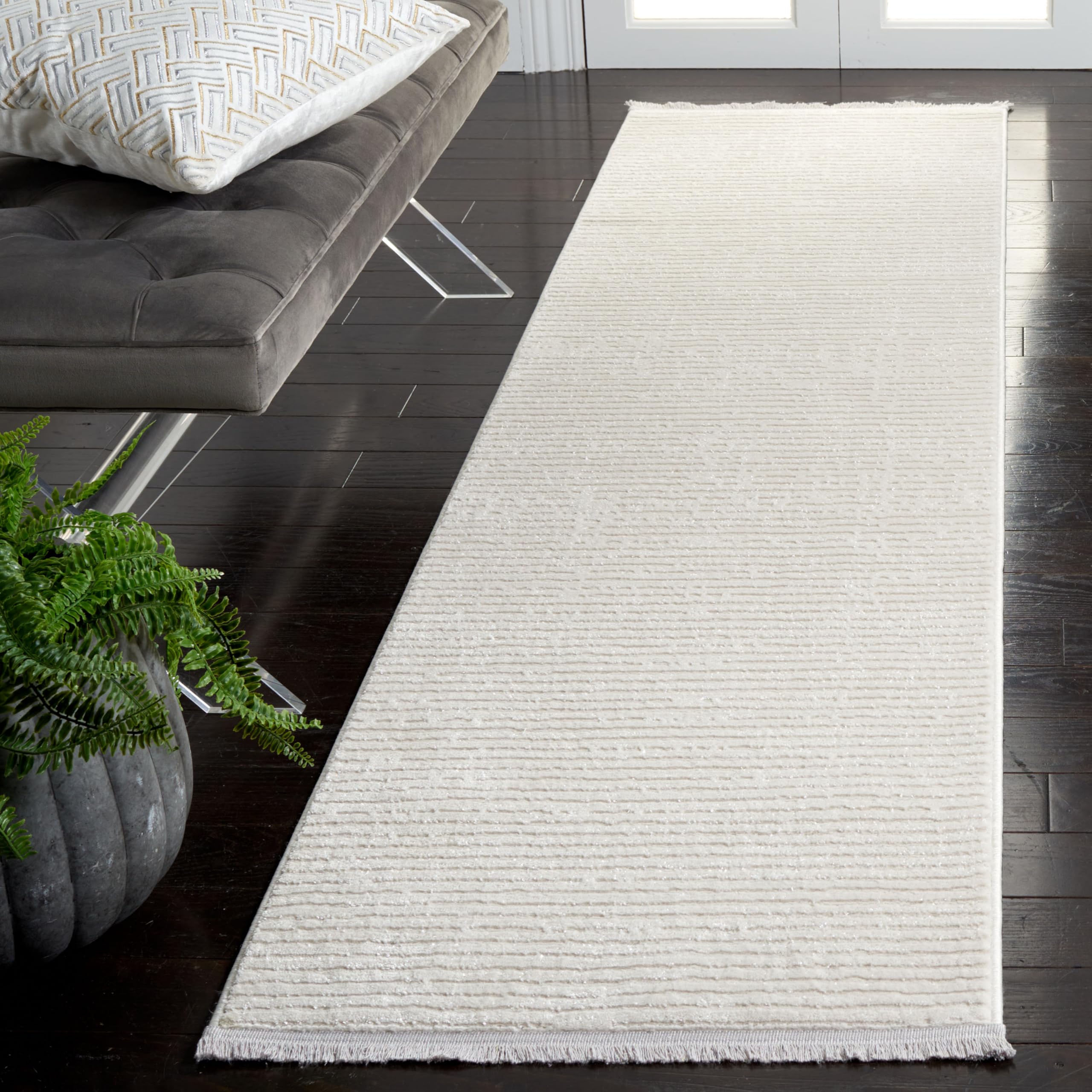 SAFAVIEH Whisper Collection Runner - 2'2" x 6', Ivory, Non-Shedding & Easy Care, Ideal for High Traffic Areas in The Living Room, Dining, Bedroom (