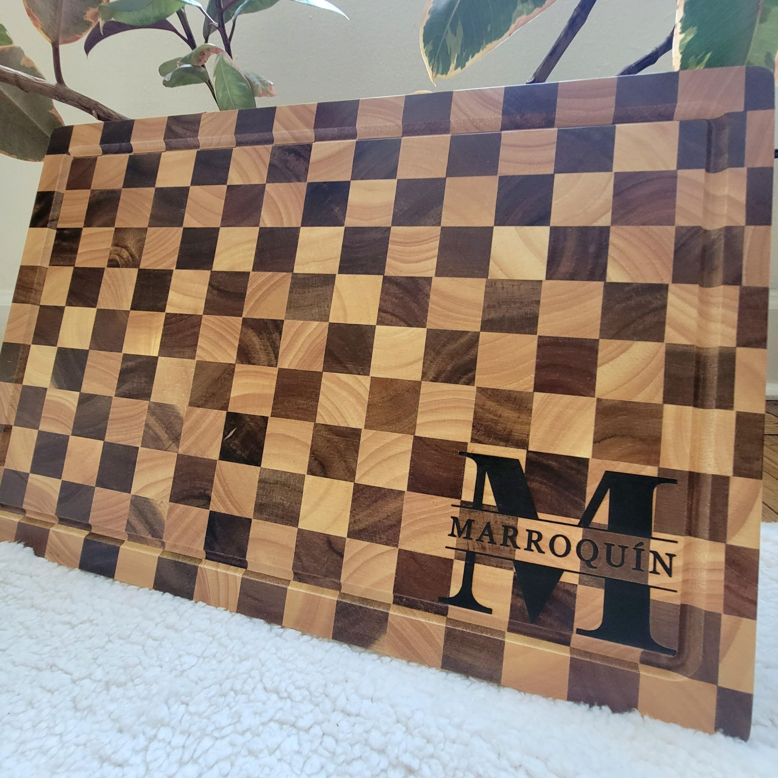 Checker Pattern End Grain Butcher Block. Thick Kitchen Cutting Board in Walnut Maple Wood. Chef Board, Housewarming Gift, Wedding Gift, Closing Gift. (WITH GROOVE_ENGRAVED)