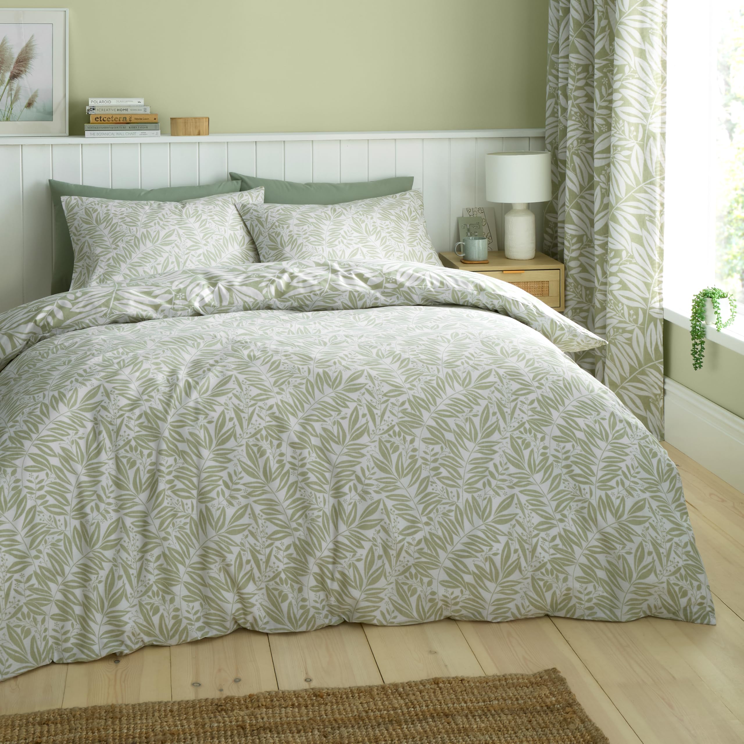Catherine Lansfield Sorrel Leaf Reversible Single Duvet Cover Set including Pillowcases Green - Image 2