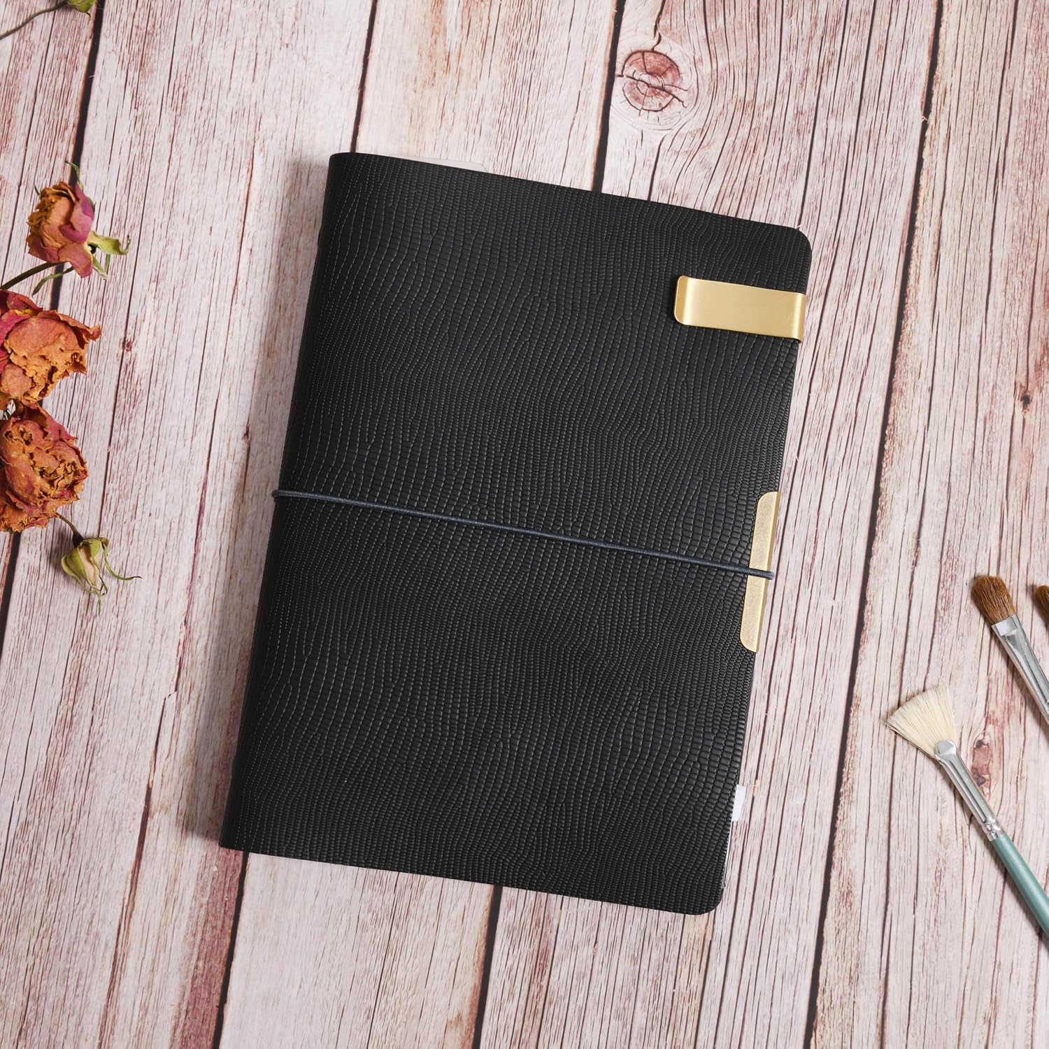 Wonderpool A5 Leather Journal Refillable Travelers Notebook Lined Paper Notebook with Pen, Writing Diary for Travel Office and Agenda Plan (A5, Black)