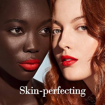 Elizabeth Arden Flawless Finish Skincaring Foundation