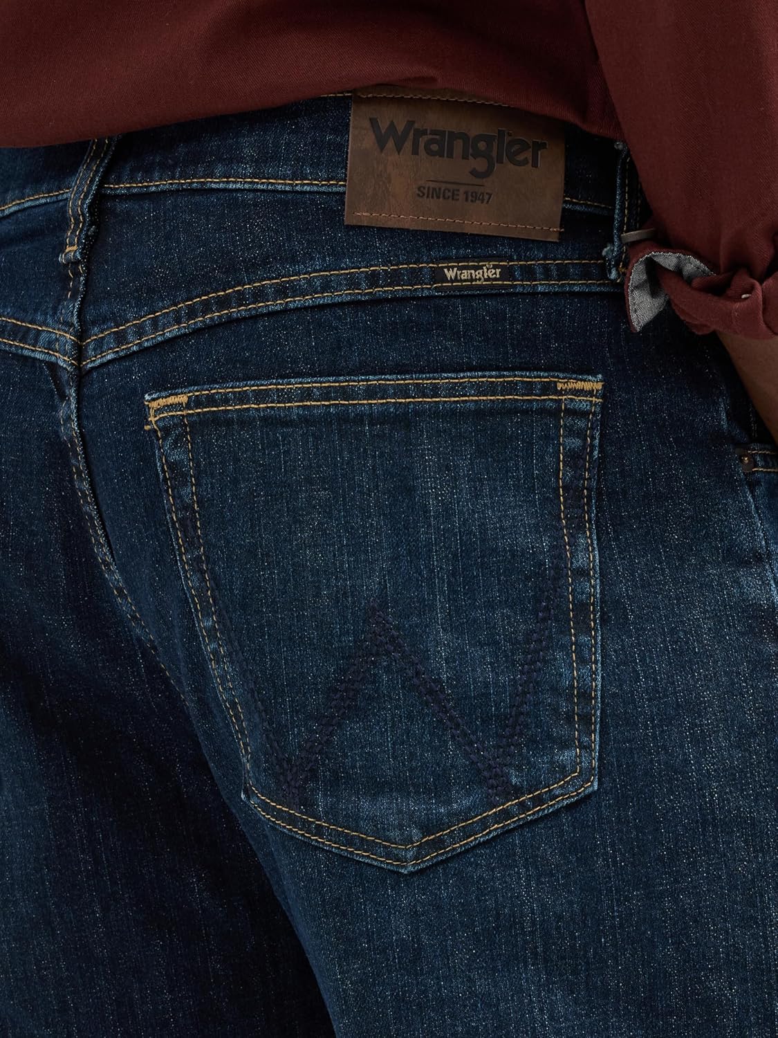 Wrangler Mens Men's Free-to-Stretch Relaxed Fit Jean