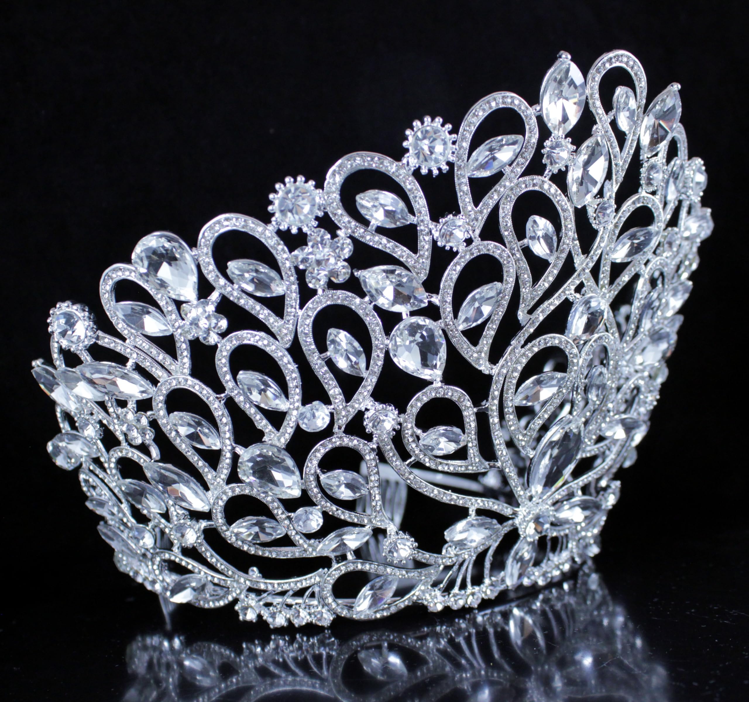 Amazon.com : Janefashions Fancy Beauty Queen Crystal  display picture 2