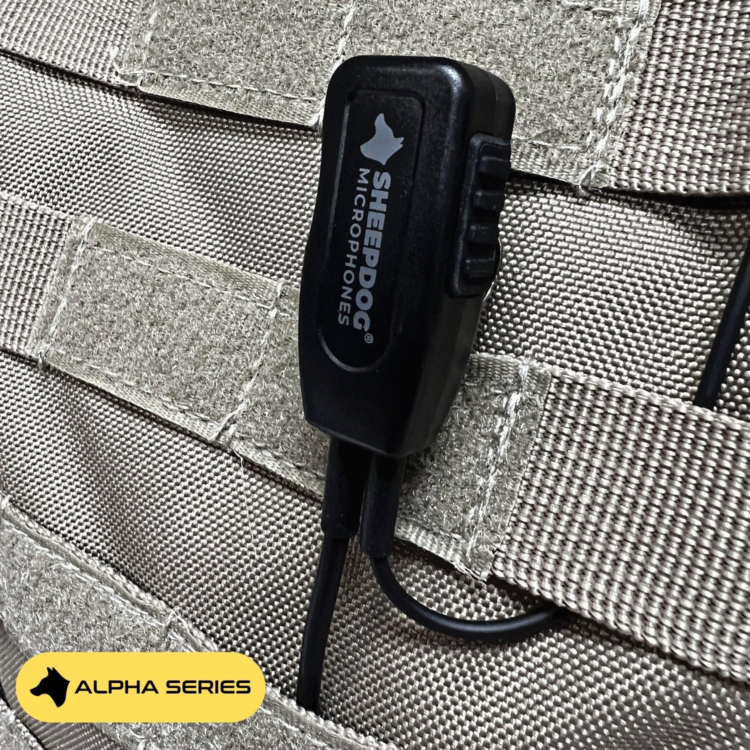 Sheepdog - Micrófono de solapa de policía de desconexión rápida, compatible con radios Motorola APX 6000 APX 7000 APX 8000 y APX 4000, auriculares de aplicación de la ley