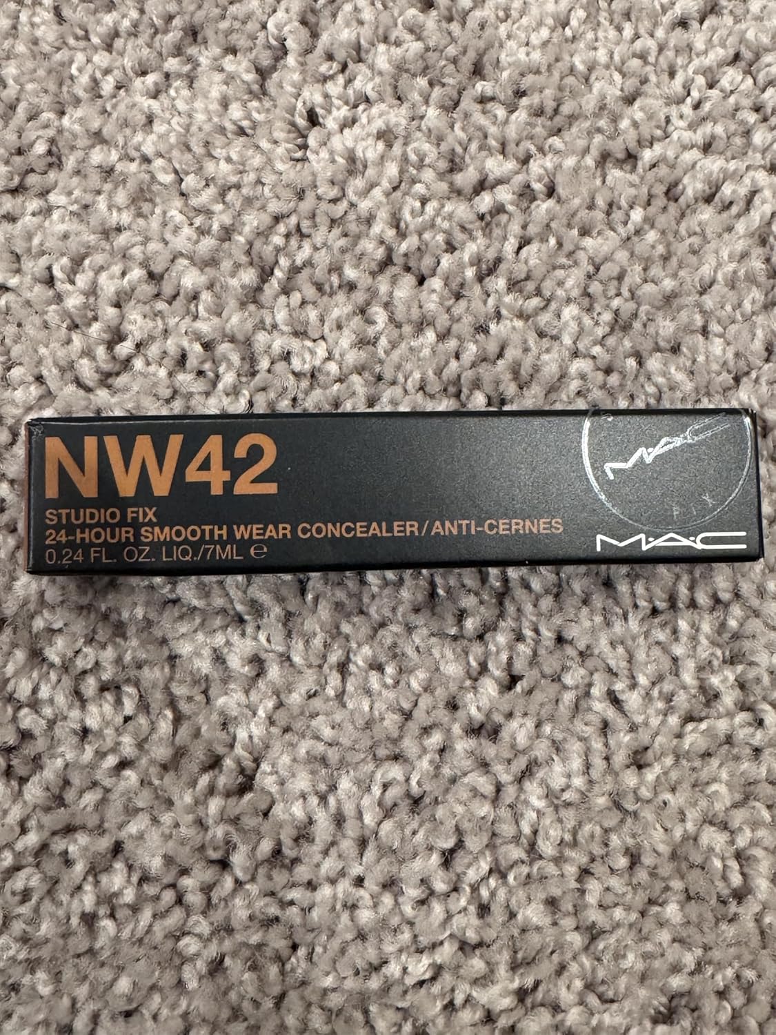 MAC Studio Fix 24-Hour Smooth Wear Concealer NW42