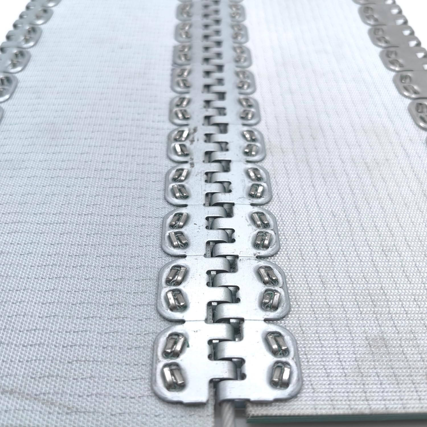 17.5’’ Conveyor Belt Staple Fasteners with Hinge pin 2 Pairs in a Box Staple Lacing MR3S(for Belt Thickness 5-6mm)