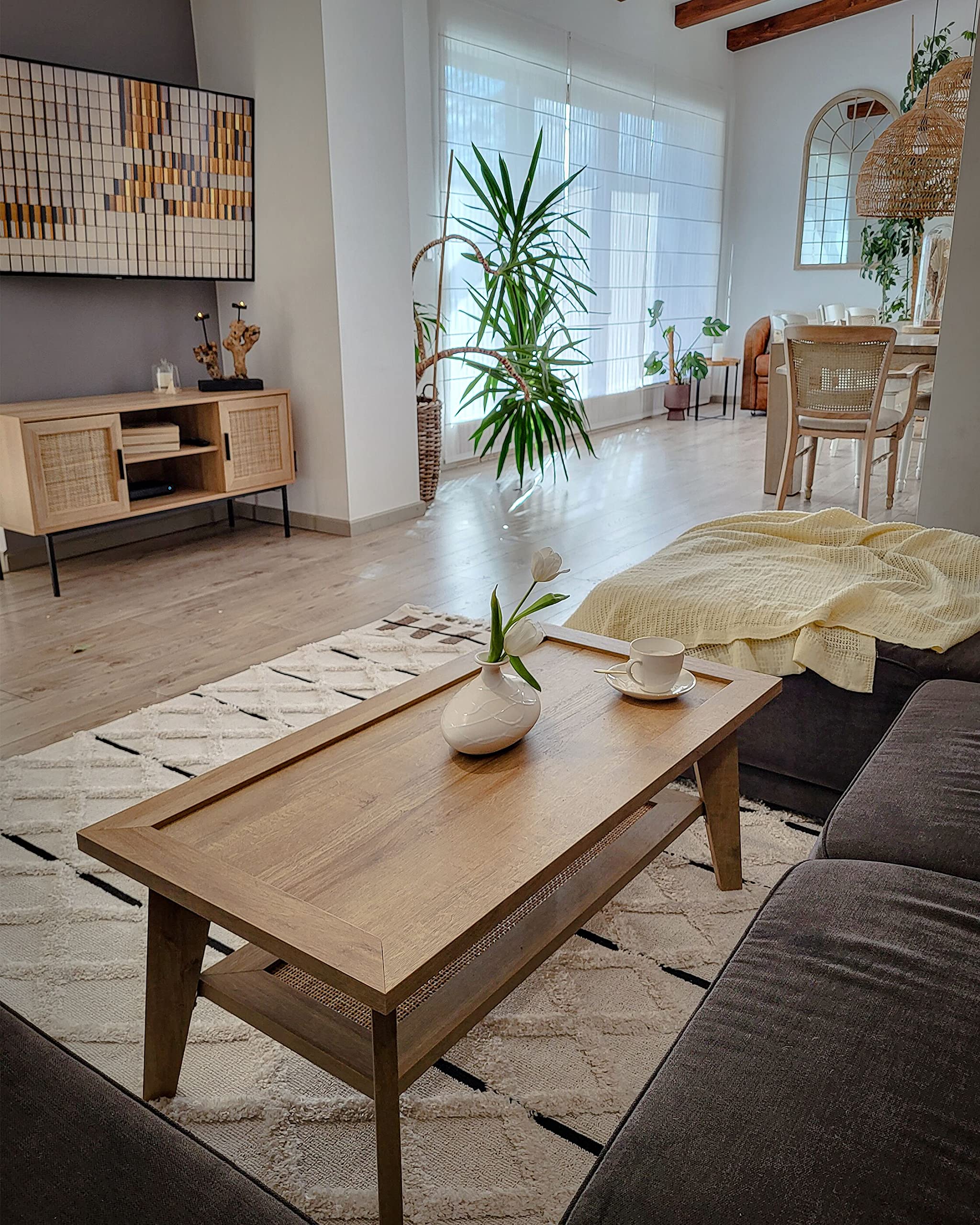 Beliani Couchtisch Heller Holzfarbton mit Ablage Rattan rechteckig 100 x 50 cm Simla